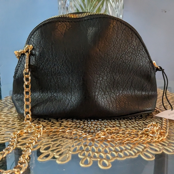 MCM - Picture 7 of 8